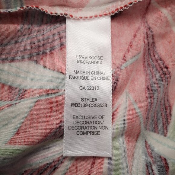 Cable & Gauge Ladies Size Small Red with Leaf Pattern Round Neck Top - Picture 5 of 9